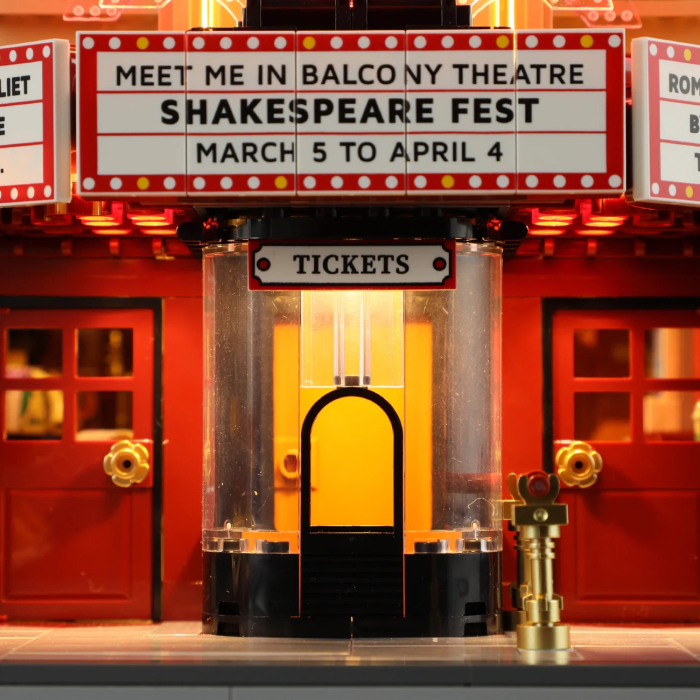 Funwhole®9056 - Balcony Theatre
